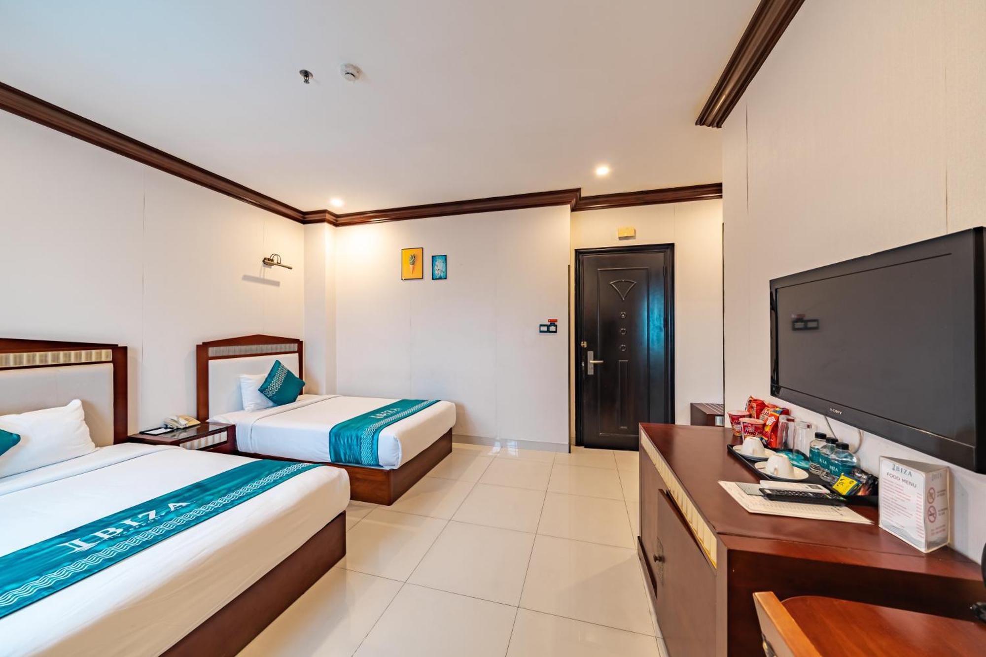 Ibiza Riverfront Da Nang Hotel Powered By Aston Zewnętrze zdjęcie