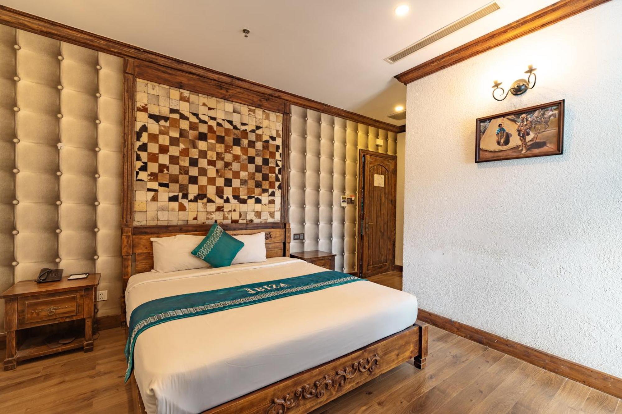 Ibiza Riverfront Da Nang Hotel Powered By Aston Zewnętrze zdjęcie