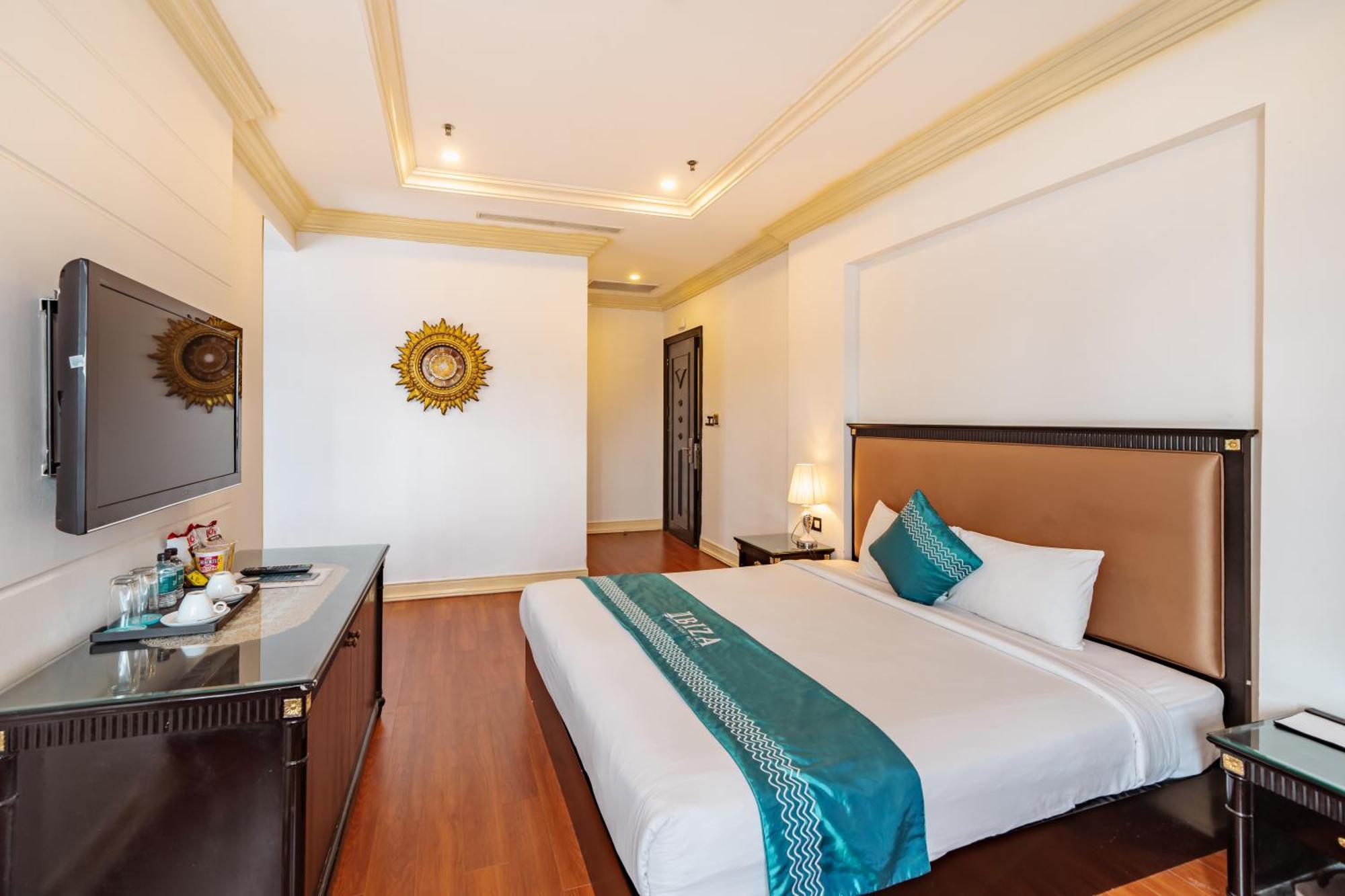 Ibiza Riverfront Da Nang Hotel Powered By Aston Zewnętrze zdjęcie