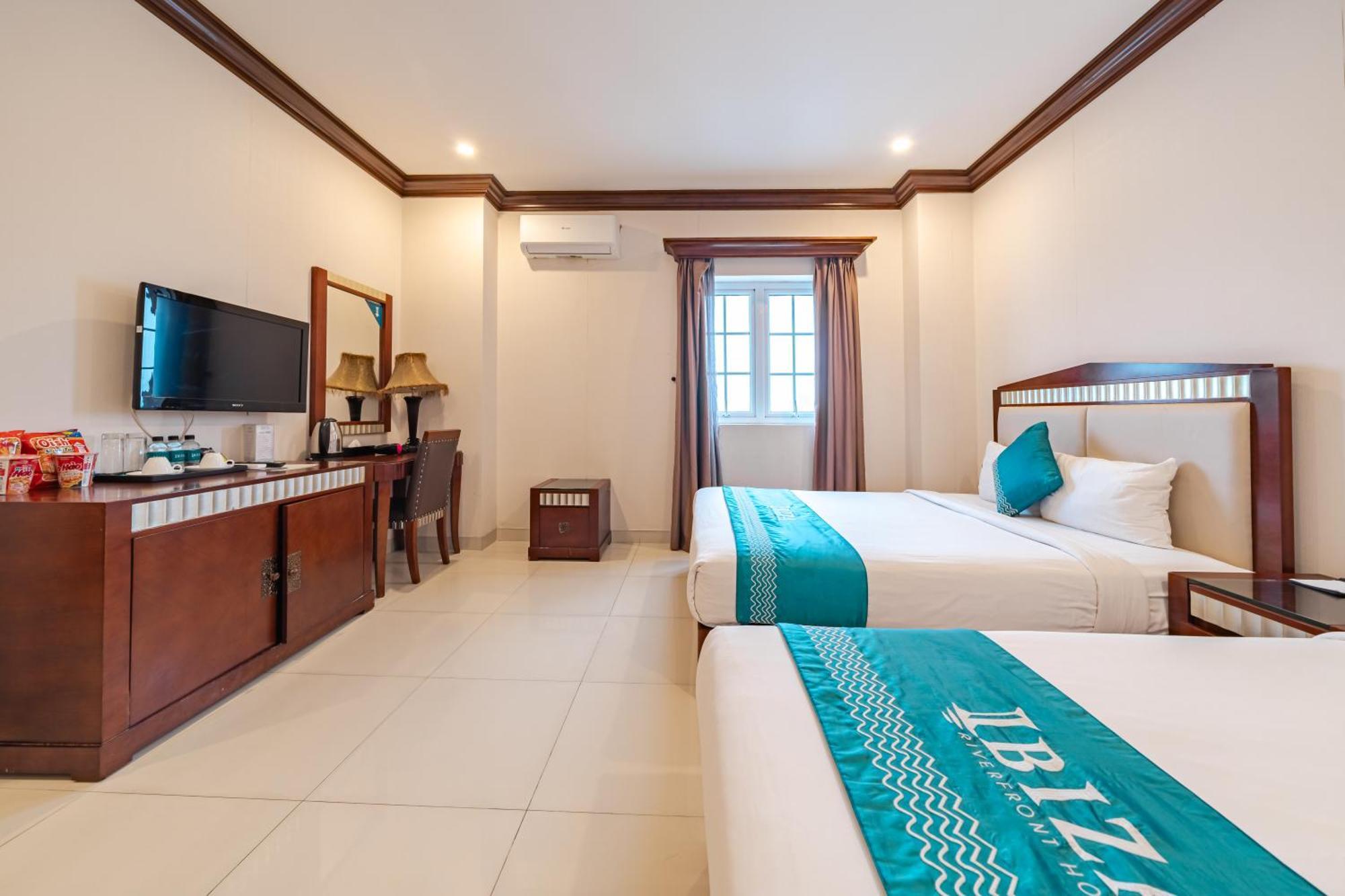 Ibiza Riverfront Da Nang Hotel Powered By Aston Zewnętrze zdjęcie